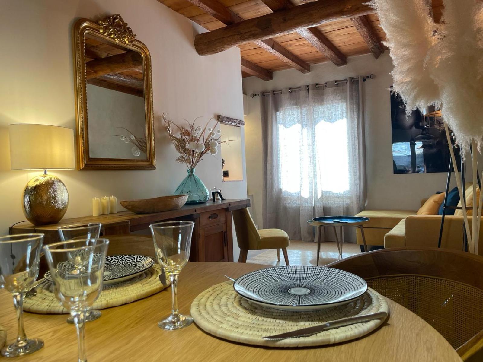 Maison Cosy, 2 Chambres, Adossee Aux Remparts เอก-มอร์ต ภายนอก รูปภาพ